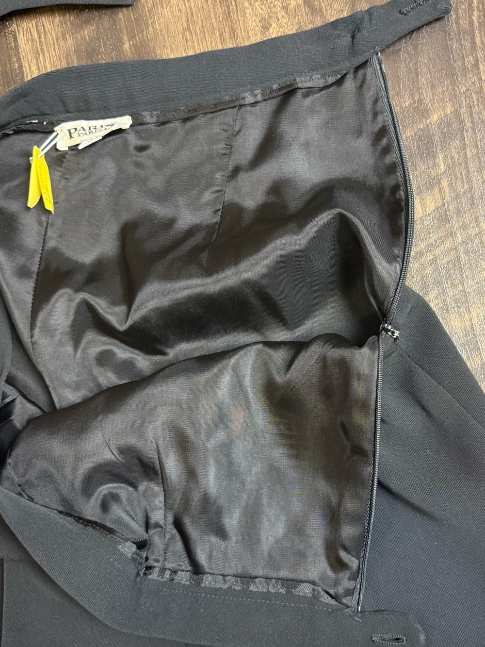 Paris Paris Vintage Women's Black Tailored Pantsuit - Picture 6 of 6